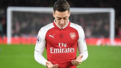 Photo of أوزيل يحسم موقفه من مجاورة حمد الله وامرابط