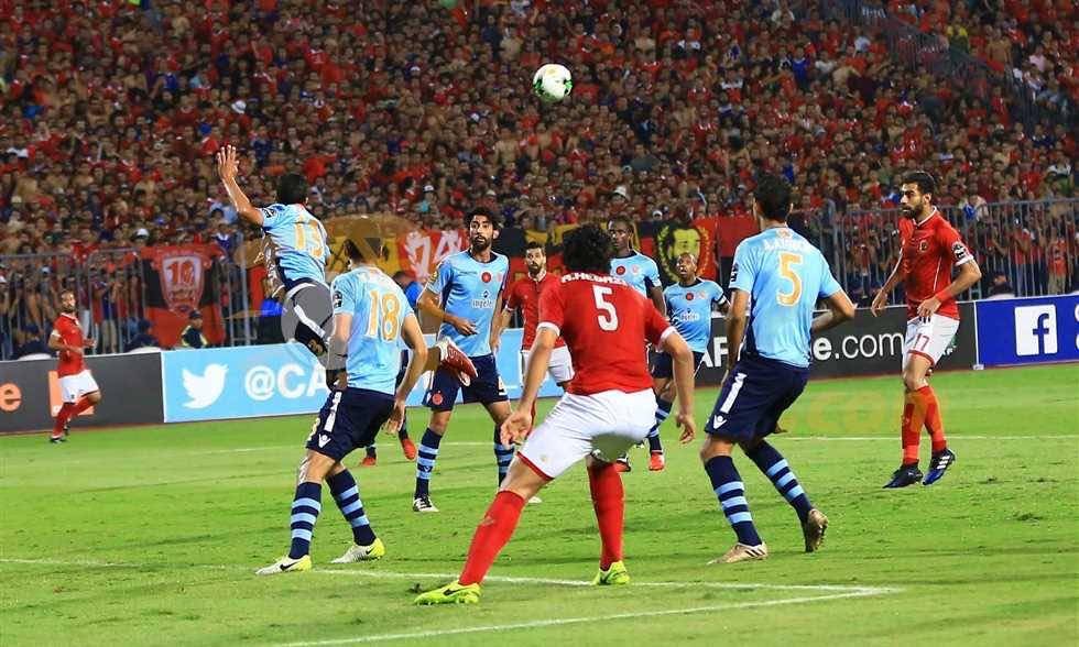 الإصابة تهدد مشاركة لاعب مهم بالأهلي أمام الوداد