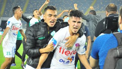 Photo of بالفيديو.. زريدة يقلص النتيجة ويسجل الهدف الأول للنسور أمام الأهلي