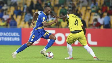 Photo of “الأسود” يتصدرون مجموعتهم بعد تعادل روندا وأوغندا دون أهداف