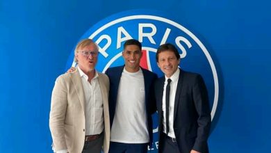 Photo of رسمياً..حكيمي ينضم لباريس سان جيرمان
