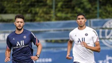 Photo of بالصور..حكيمي يجري أول حصة تدريبية رفقة فريقه الجديد