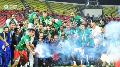 Photo of عاجل..الكاف يفاجئ الرجاء بعقوبتين ماليتين بسبب جماهيره