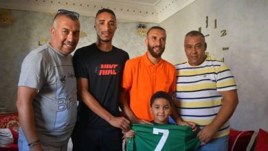 Photo of الدفاع الجديدي يُفاجئ أصغر مشجع وفيّ للفريق