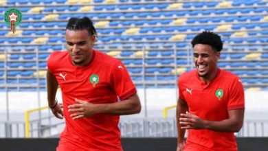 Photo of الأخوين مايي يكذبان الشائعات ويؤكدان استعدادهما  لحمل قميص الأسود