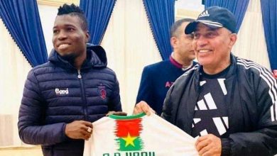 Photo of صور.. أولمبيك آسفي يكرم لاعبه واتارا بعد تألقه في كأس إفريقيا رفقة بوركينافاصو