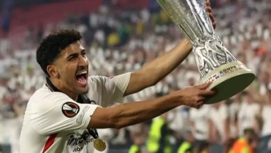 Photo of بالصور.. برقوق بطلا للدوري الأوروبي رفقة آينتراخت