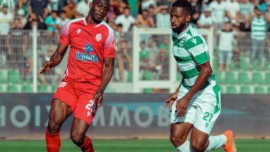 Photo of بعد أحداث الشغب..جماهير الوداد تحاصر لاعبي وجدة والأمن يمنعهم من مغادرة الفندق