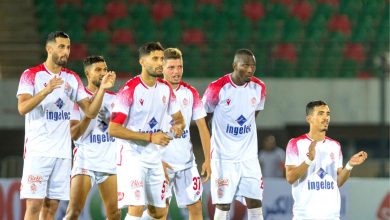 Photo of عموتة يلحق 3 لاعبين برديف الوداد