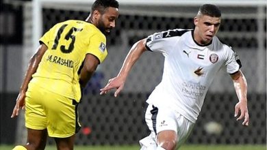 Photo of صورة.. محمد ربيع يغازل الوداد أثناء تقديمه بقميص اتحاد كلباء الإماراتي