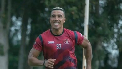 Photo of فيديو.. درار يتابع قمة الرجاء وشباب المحمدية من المدرجات ويغيب عن المواجهة