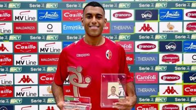 Photo of النجم المغربي شديرة يتوج بجائزة أفضل لاعب بـ”الكالشيو”