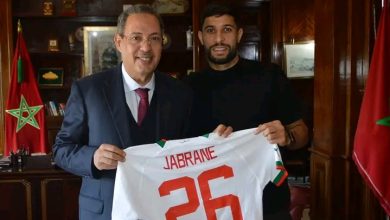 Photo of عامل إقليم سطات يستقبل جبران بعد الإنجاز التاريخي للأسود