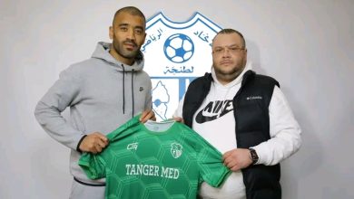 Photo of اجتماع جديد بين الرجاء وا.طنجة لحسم صفقات “الميركاتو”