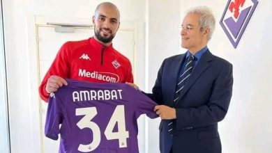 Photo of مولاي هشام يكشف قصة حصوله على قميص نجم الأسود أمرابط