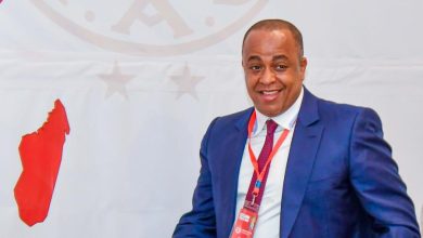 Photo of بلاغ.. شرط جديد يشعل الخلاف بين الناصيري ومنخرطي الوداد