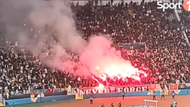 Photo of فيديو.. جماهير الأهلي تلهب المدرجات بالشهب الاصطناعية