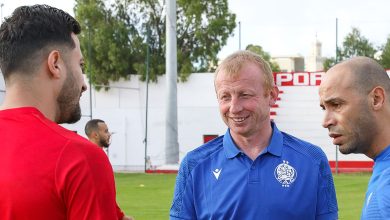 Photo of بعد رحيل صابر.. نجم ودادي سابق يقترب من شغل منصب مساعد فان دين بروك