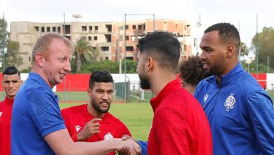 Photo of فان دين بروك: “صن داونز يملك الحظوظ الأوفر لبلوغ النهائي”