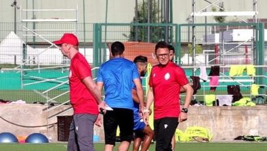 Photo of ودادي بديلا لبنهاشم بالطاقم التقني لفاندربروك