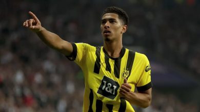 Photo of دورتموند يعلن انتقال بيلينغهام إلى ريال مدريد بشكل رسمي