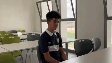 Photo of فيديو.. الطفل ياسين ضحية زلزال الحوز يتابع مباراة الرجاء الرياضي واتحاد تواركة