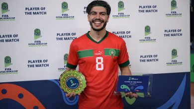Photo of “فيفا” يختار الشعراوي أحسن لاعب في مباراة المغرب وإيران