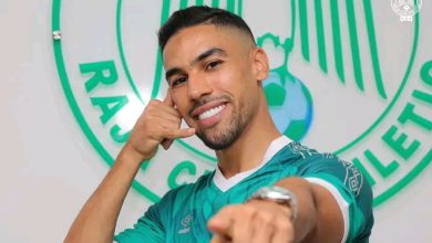 Photo of خافي: حققت حلمي بالانضمام للرجاء وهدفي تحقيق الألقاب
