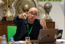 Photo of اجتماع خاص لزيات مع طاقم الرجاء قبل مواجهة الكوكب المراكشي