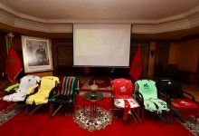 Photo of الجيش الملكي يختار لون قميصه الرسمي أمام الأهلي